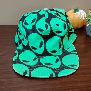 Green Alien Snapback Baseball hat